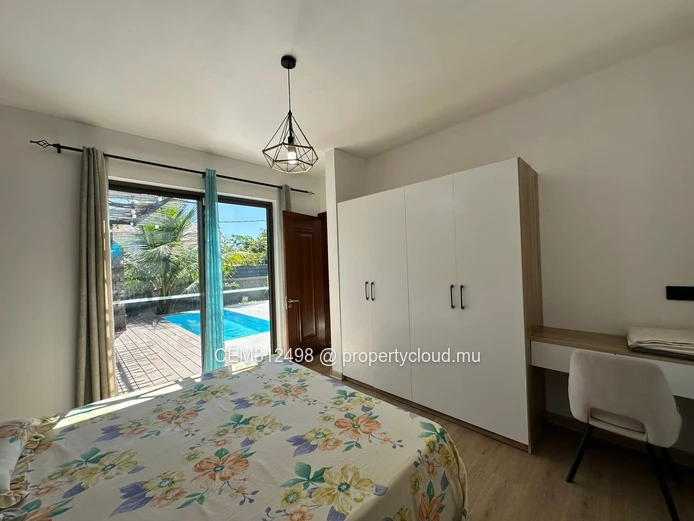 Exceptional Contemporary  4-bedroom Villa for sale in Grand-Baie — Vingt-Pieds