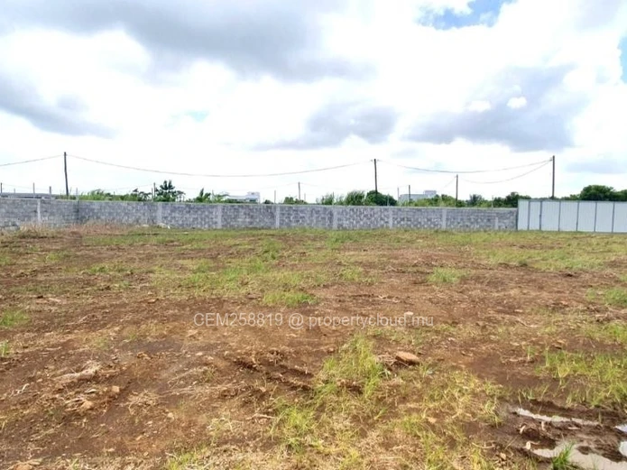 Agricultural land for sale at Mare d'Albert