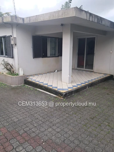 5 Bedrooms House for Sale – Curepipe