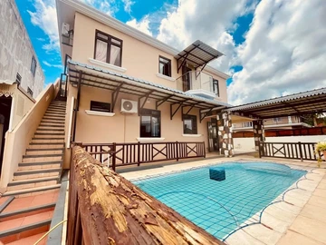 4 Bedroom Villa