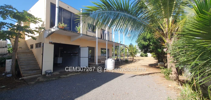 Unfinished House for Sale – Vale, Near La Croisette Grand Baie 