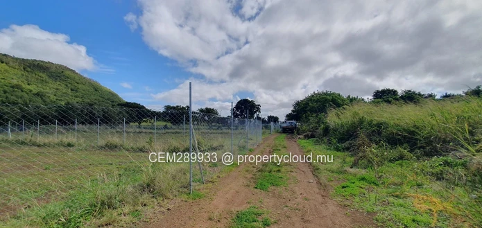 Freehold Residential Land For Sale – Sodnac 