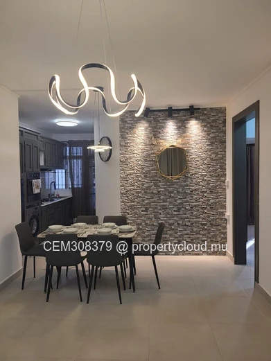 Modern Coastal Living | Chic 3-Bedroom Apartment 100m from Pereybere Beach