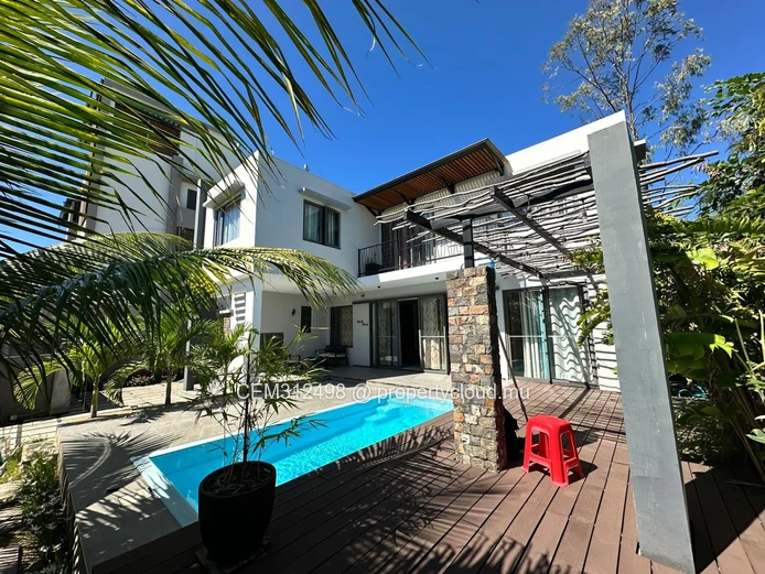 Exceptional Contemporary  4-bedroom Villa for sale in Grand-Baie — Vingt-Pieds