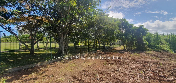 1-Arpent Land for Sale – Sodnac