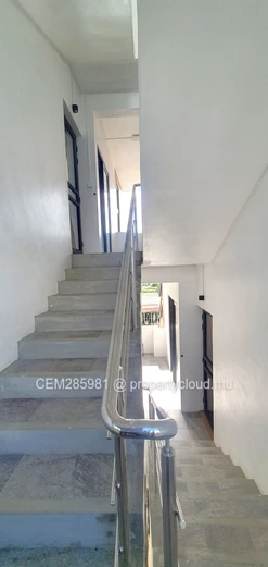 Modern 1-Bedroom Apartment With Scenic View In Vacoas-Carreau Laliane