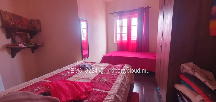 Semi-Furnished Apartment for Sale – Curepipe Town Centre 