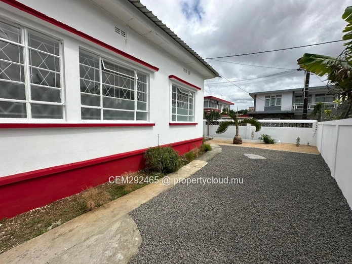 Semi-furnished  Office for Rent – Beau-Bassin