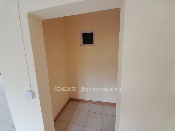 Office space for rent in port louis