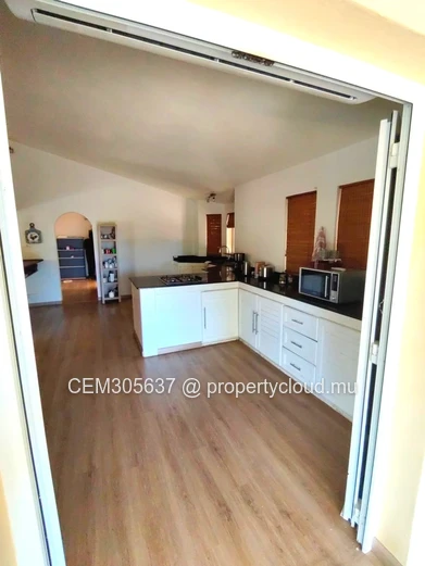 Villa for Sale – Les Multipliants, Petite Rivière Noire 4 Bedrooms 