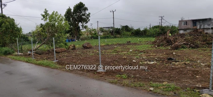 26 perche Land for Sale in Circonstance, Moka – Prime Spot for Your Next Investment!