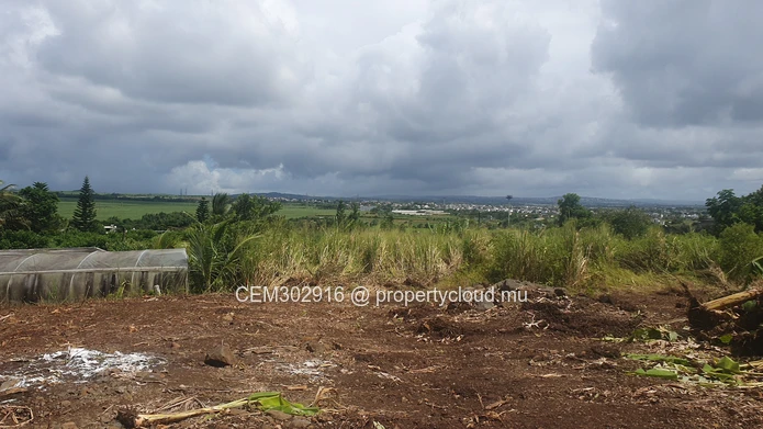 26.29 perches Freehold Residential Land for Sale at La Laura Peter Both