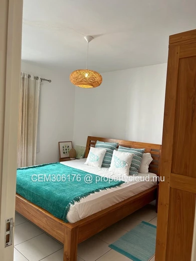 Elegant 3-Bedroom Apartment for Rent in Flic en Flac – Comfort, Security & Serenity 