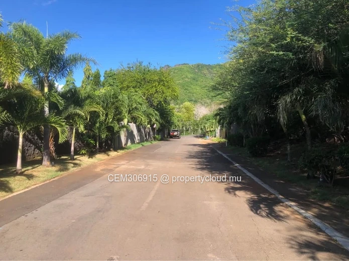 Residential Plots for Sale – Domaine St Louis, Pailles 