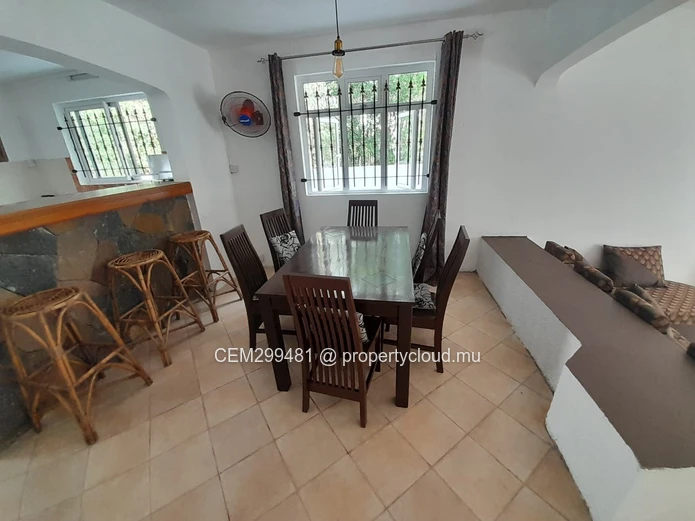 3-Bedroom House for Rent in Pereybere