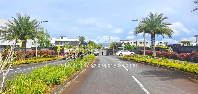 Land for sale in the gated morcellement of Aurea-Bois de Natte