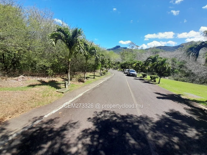 Residential Land for Sale – Domaine St Louis, Pailles