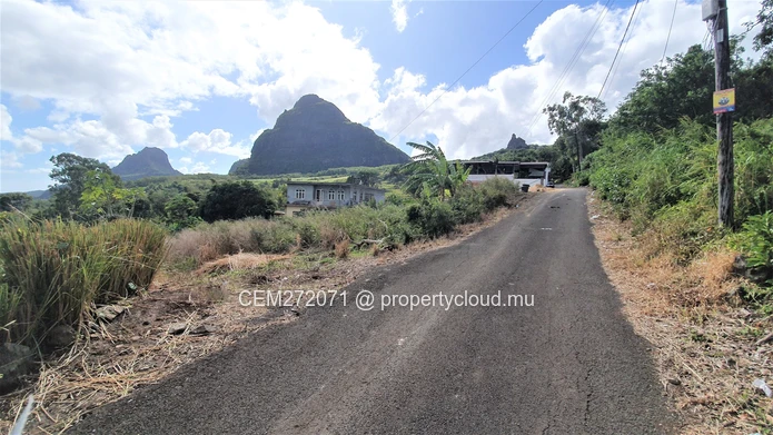 Terrain résidentiel de premier choix à vendre dans la Vallée des Prêtres, Nord - Vue sur la mer et les montagnes !