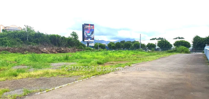 Commercial Land for Sale – 88 Perches, Phoenix