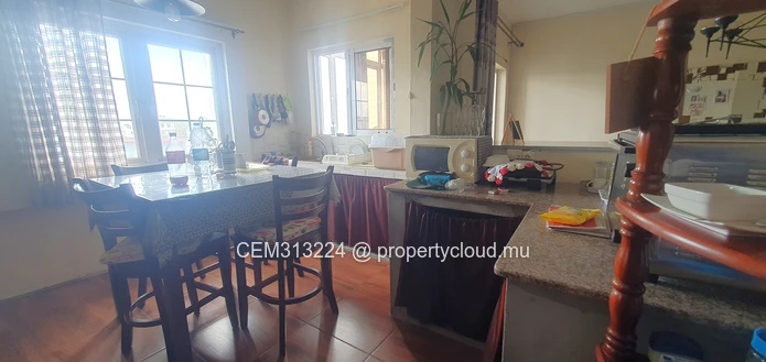 Semi-Furnished Apartment for Sale – Curepipe Town Centre 
