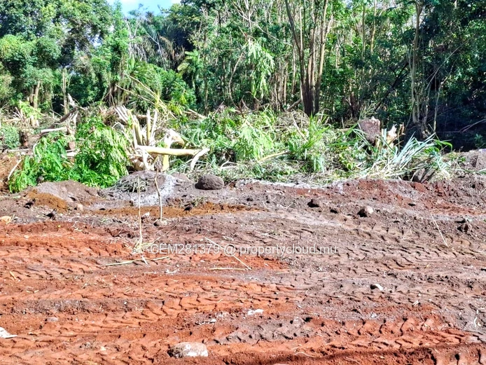 Residential Land for Sale – Ripailles | From Rs 275K per Perch 