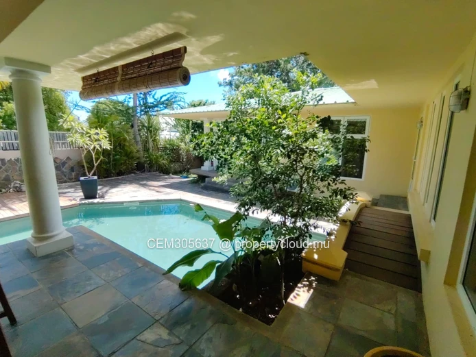 Villa for Sale – Les Multipliants, Petite Rivière Noire 4 Bedrooms 