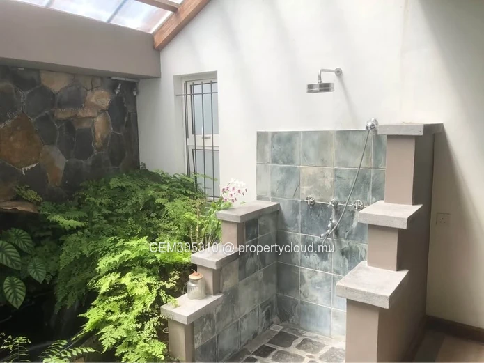 Elegant House for Rent in Floréal – Spacious Property in a Prime Residential Location