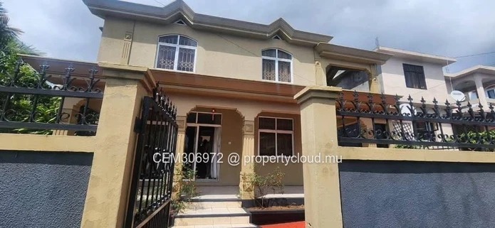 House for Sale – Roches-Brunes, Beau-Bassin 