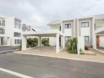 3 Bedroom Townhouse, Duplex