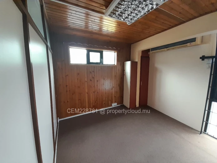 Office space for rent in port louis