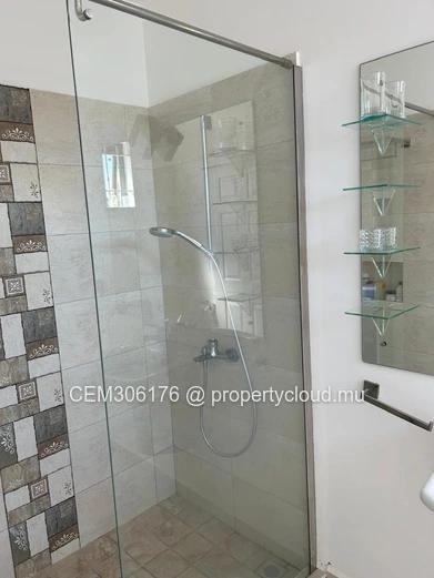 Elegant 3-Bedroom Apartment for Rent in Flic en Flac – Comfort, Security & Serenity 