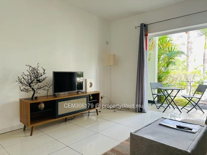 Refined 3-Bedroom Villa with a Swimming Pool for Rent in Grand Bay