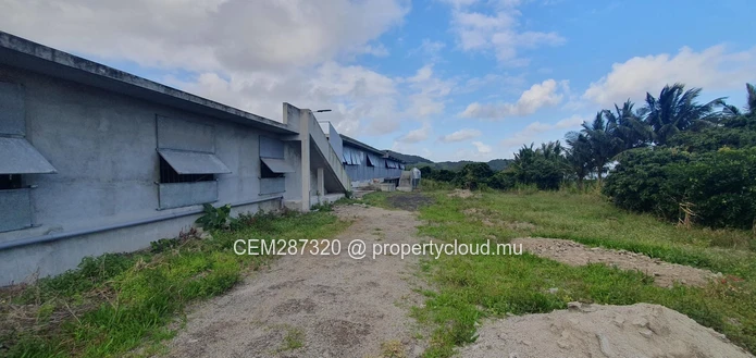 Fully Equipped Poultry Farm For Sale – La Martinière, Chamouny 