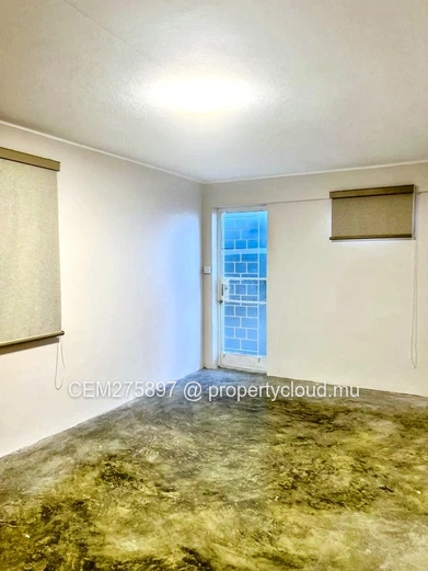Unfurnished House for Rent in Sodnac – Suitable for Business or Living