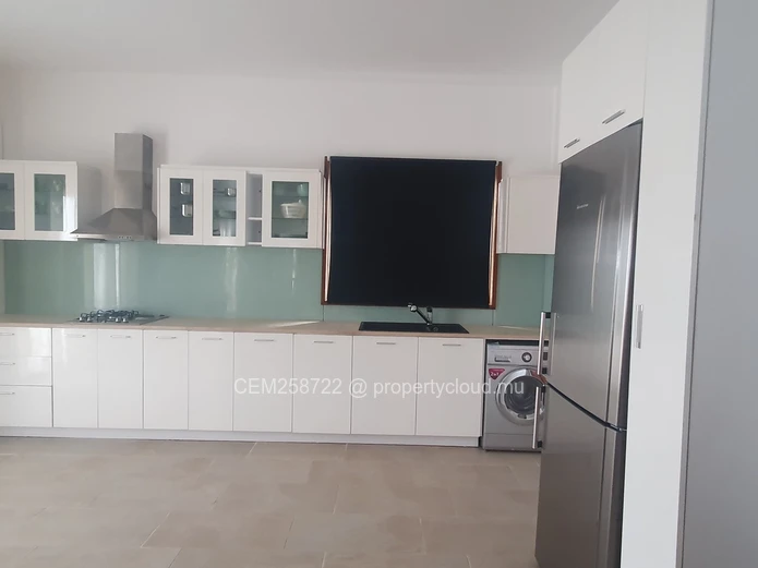 Exceptional Building for Sale in Eau Coulée, Curepipe