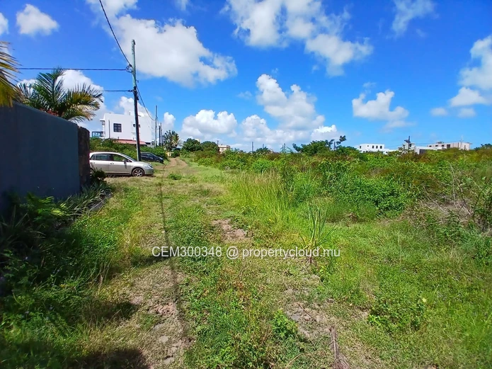 For Sale – Prime Land in Pereybere
