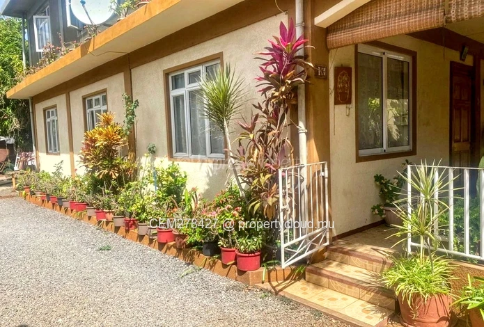 Sale of 3 Lots – House in Co-ownership + Fully Fenced Land in Cassis, Port louis
