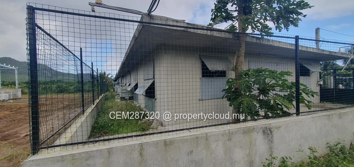 Fully Equipped Poultry Farm For Sale – La Martinière, Chamouny 