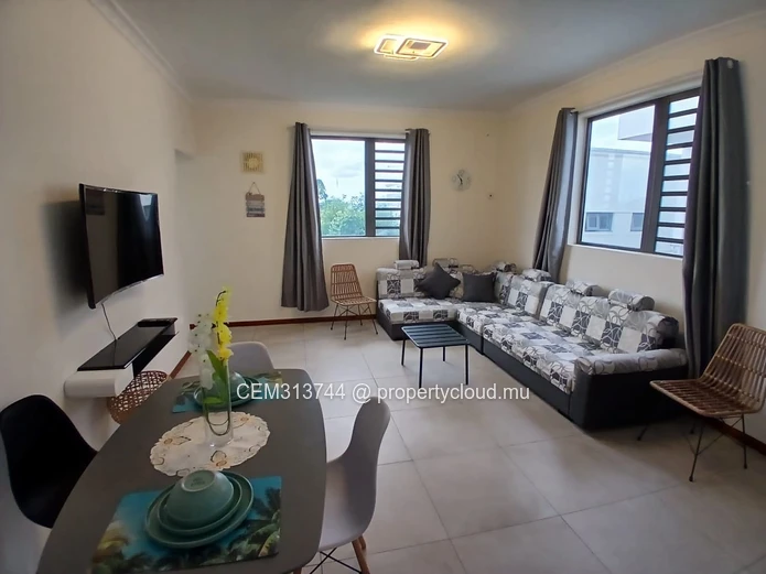  2 Chambres Appartement Meublé à Louer – Mont Choisy 