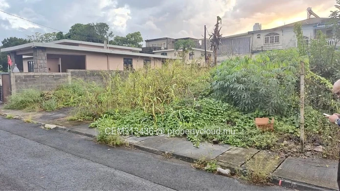 7 Perches Residential Land for Sale – Plaine Magnien 