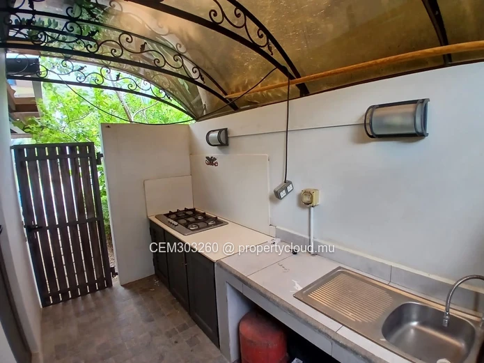 Villa for Sale in Domaine St Louis Pailles