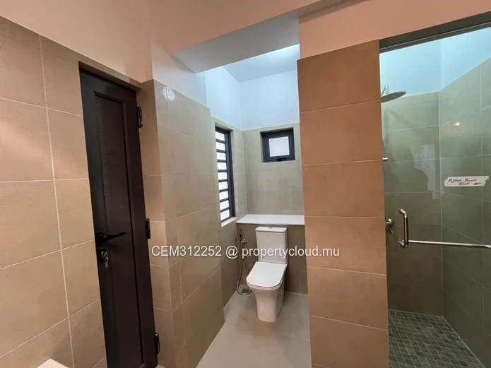  Gorgeous New 3-Bedroom Apartment for Rent in Rose Hill