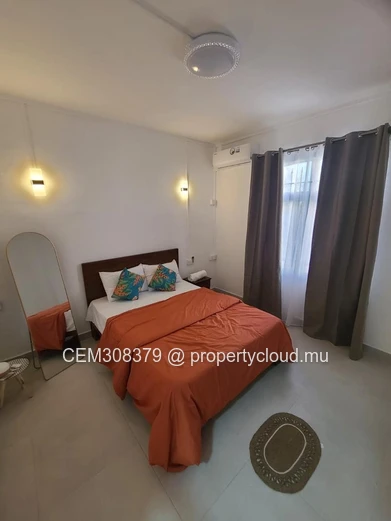 Modern Coastal Living | Chic 3-Bedroom Apartment 100m from Pereybere Beach
