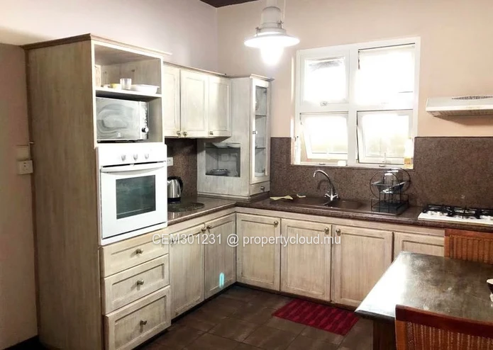  Beautiful Fully Furnished Apartment for Rent in Floreal 