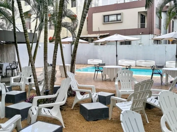 29 Bedroom Hotel