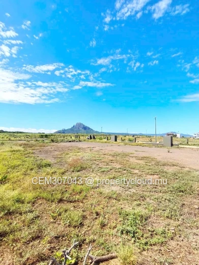 Residential Land for Sale – Oceanside, Flic en Flac | 8.92 Perches 