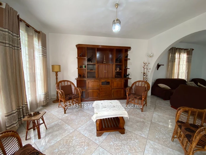 Beautiful 3-Bedroom Ground Floor House for Rent in Sodnac, Quatre Bornes
