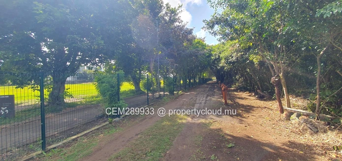 Freehold Residential Land For Sale – Sodnac 