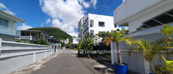 EXCLUSIVE RESIDENTIAL PROPERTY FOR SALE- Quatre Bornes