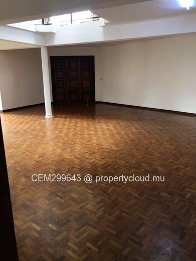  Commercial Space for Rent in the Heart of Mauritius – St. Paul, Vacoas